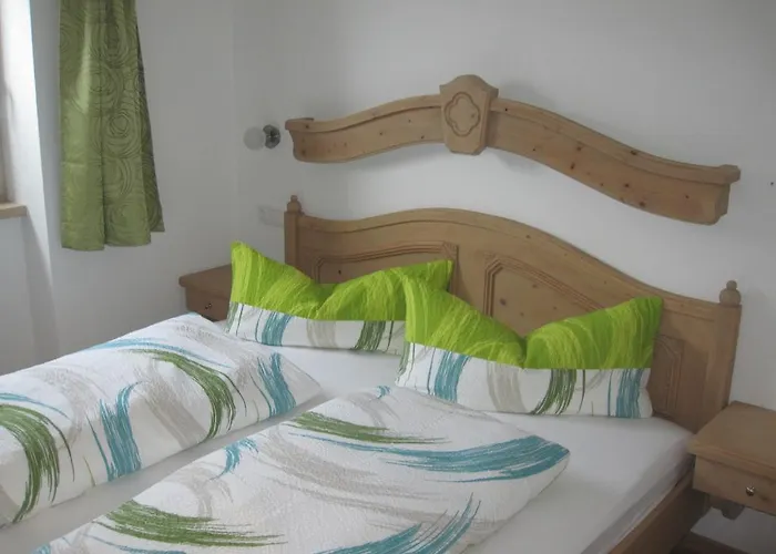 Haus Schennach Appartement *