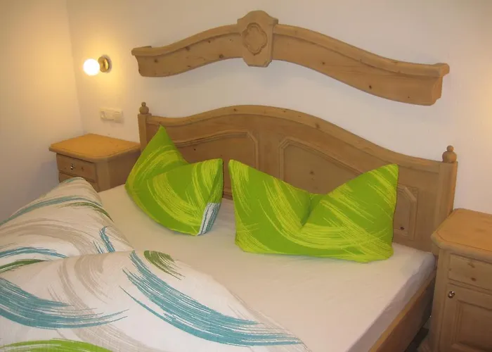 Haus Schennach Apartament *