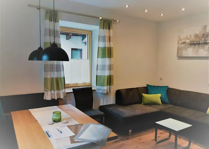 Haus Schennach Appartamento *