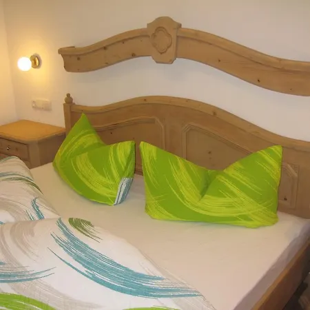 Haus Schennach Apartamento *